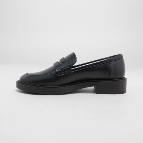 Women's Jordan Wide Width Loafer Flats with Memory Foam Insole -new - Picture 2 of 5